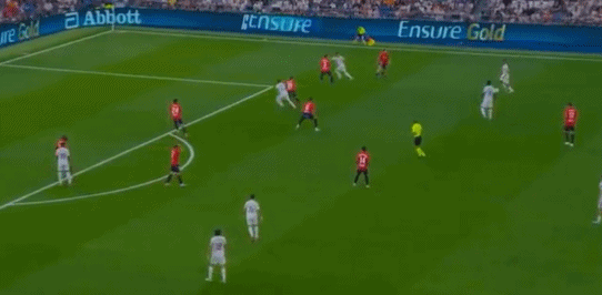 皇马主场, 阿诺德很平