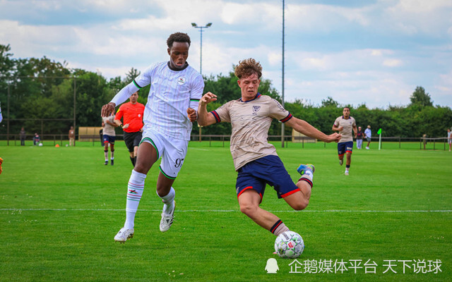 射门次数仅, CkTEB, 依然混迹在