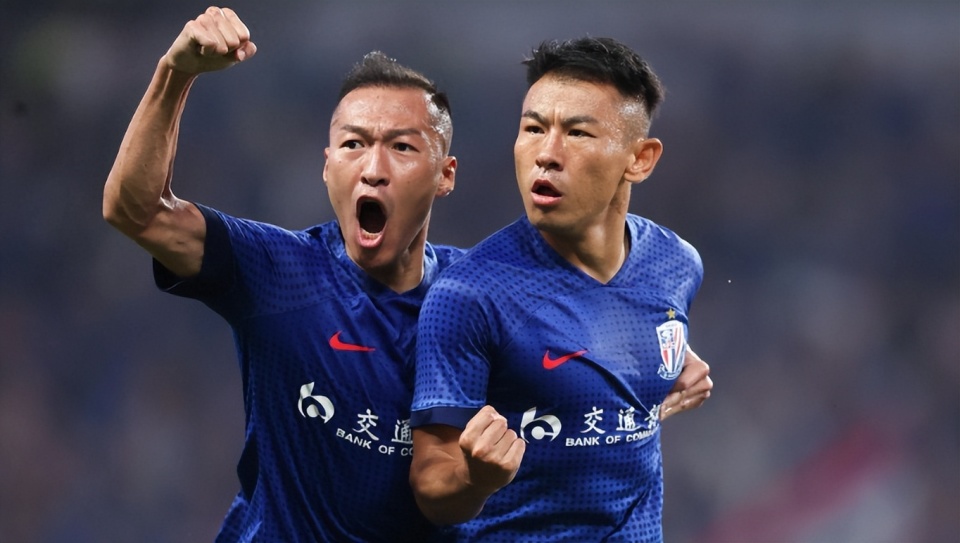 镇主场迎战, 足新星刘诚